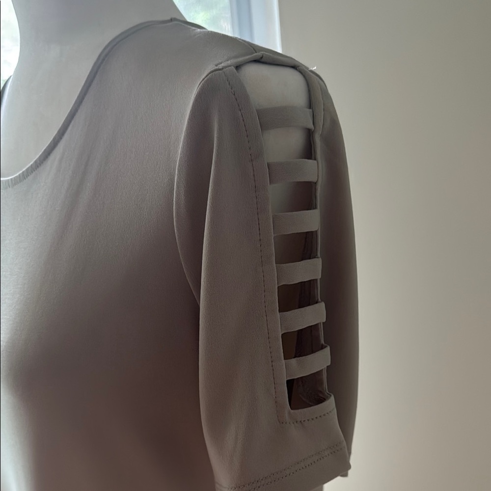 Michael Kors Tan Short Sleeve Top - Picture 5 of 9
